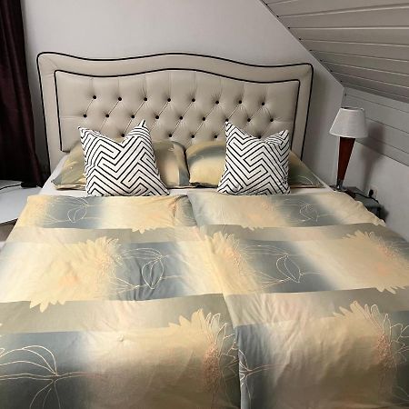 Zimmer Zum Wohlfuehlen Eching  Exterior foto